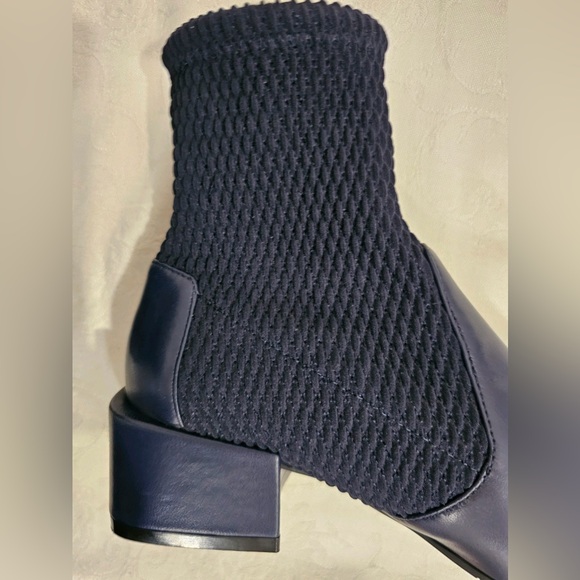 Stuart weitzman boot - Picture 2 of 5